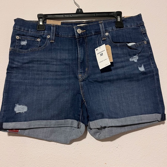Levi’s Women’s Mid-Length Denim Shorts Size 32 NWT - Picture 1 of 7